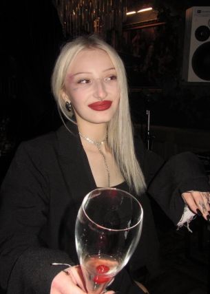Анкета проститутки Ариана - Фото 1, метро Тульская, 20 лет, №420563