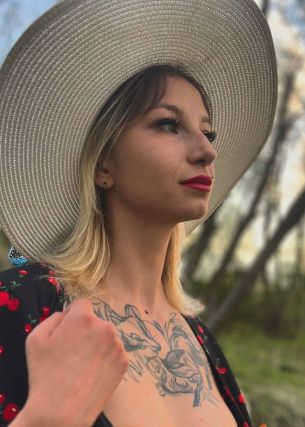 Анкета проститутки Карина - Фото 1, метро Раменки, 27 лет, №455793